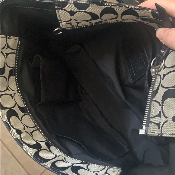 Classic Coach Handbag Purse Great condition - Picture 8 of 11